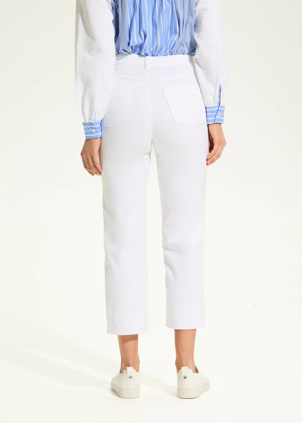 Suzanne Straight Crop 6995511