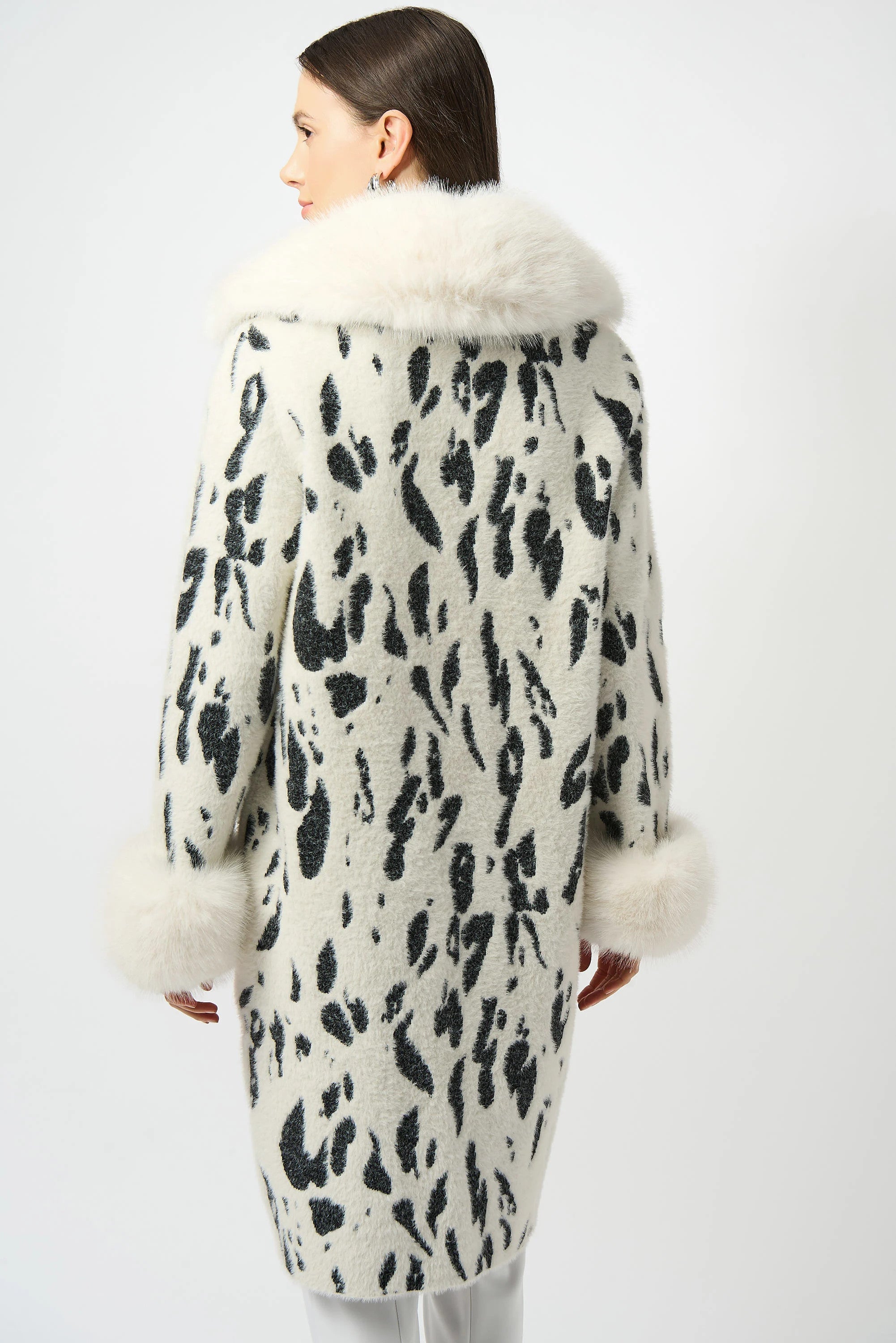 Feather Yarn Animal Jacquard Coat with Faux Fur Trim 253904 T