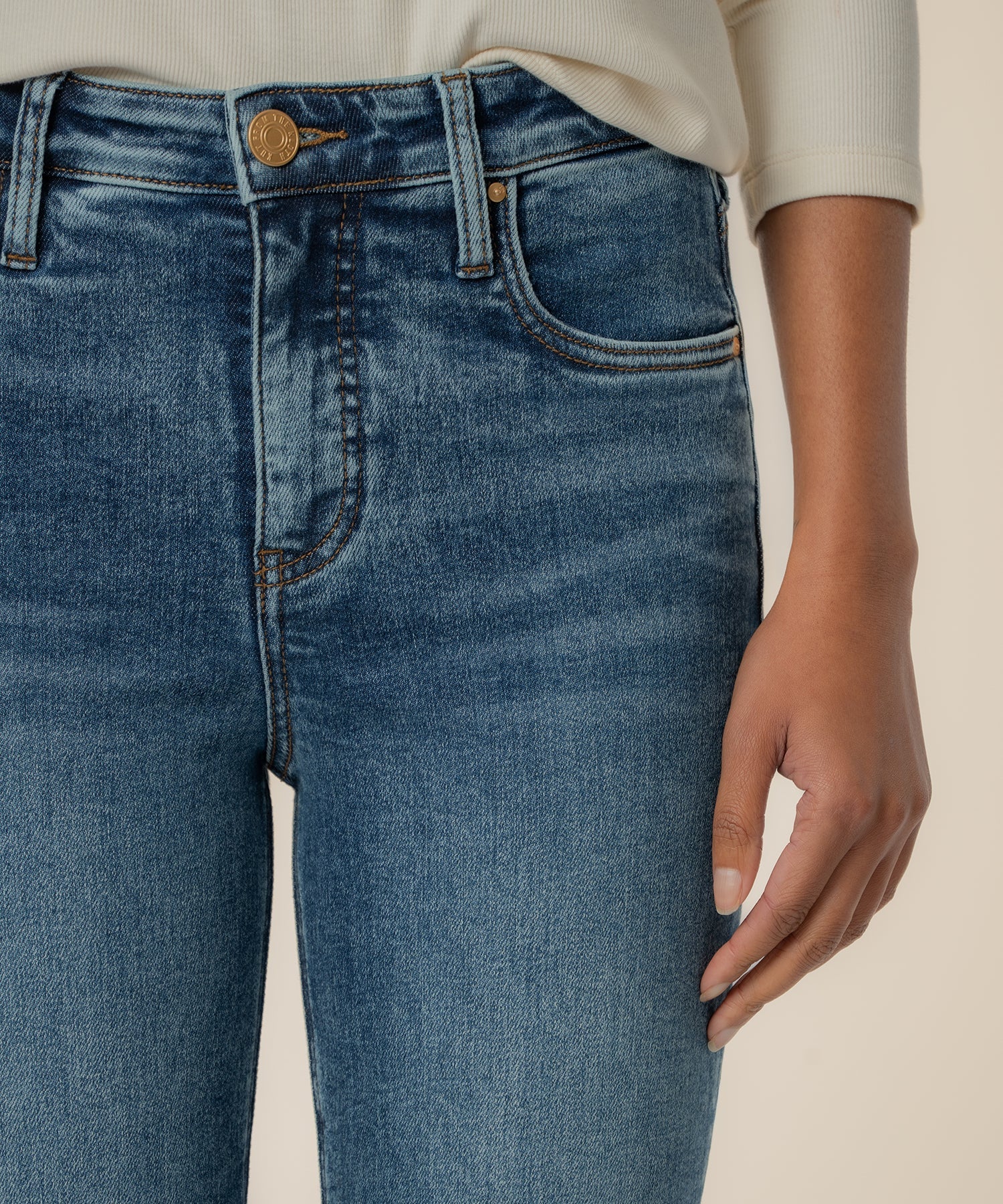 Rachel High Rise Mom Jean KP1583MC9L