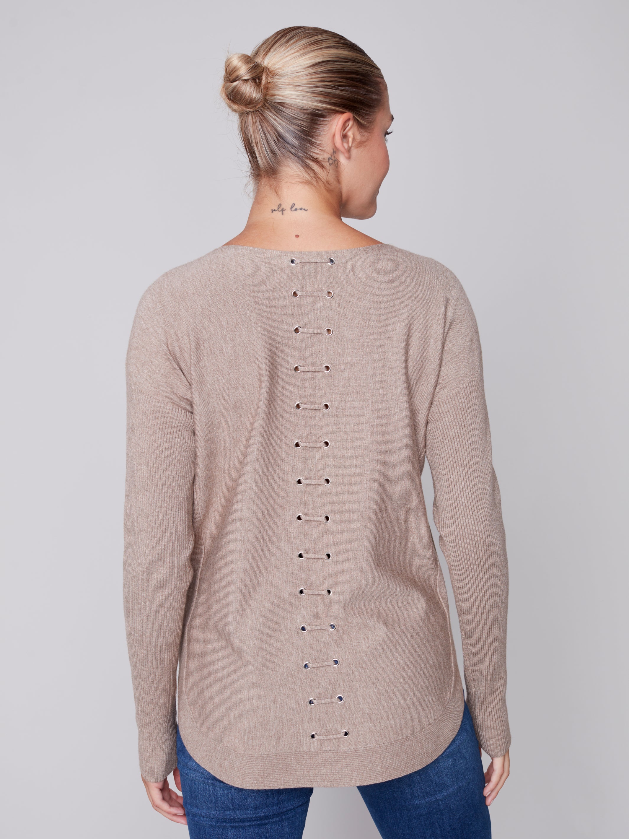 Sweater With Back Eyelit Detail C2170Y/464A
