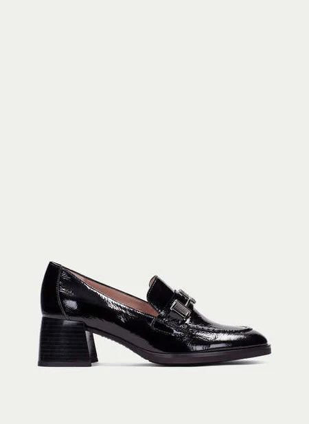 Milan Loafer HI253590