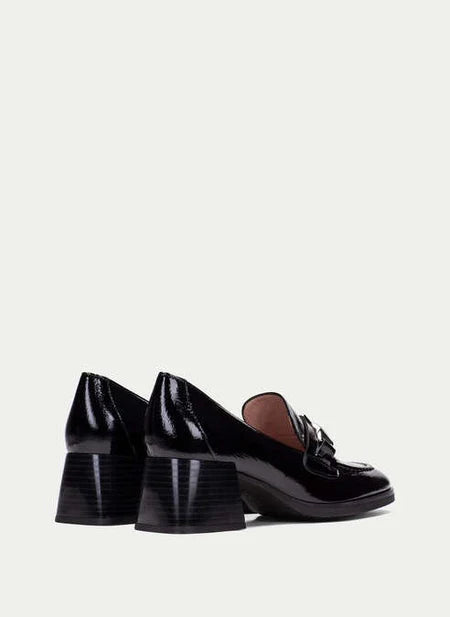 Milan Loafer HI253590