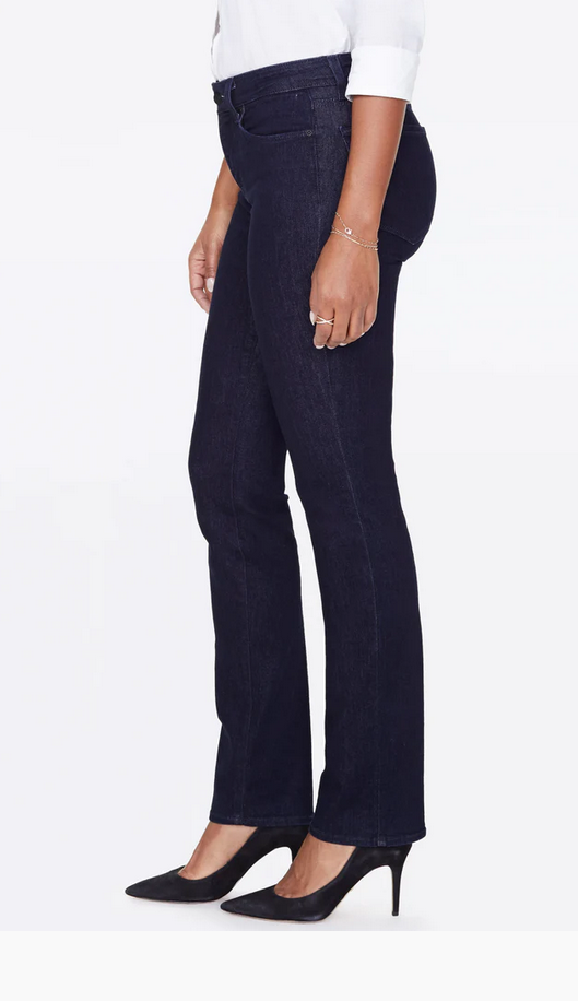 Marilyn Petite Straight Rinse Wash 8517