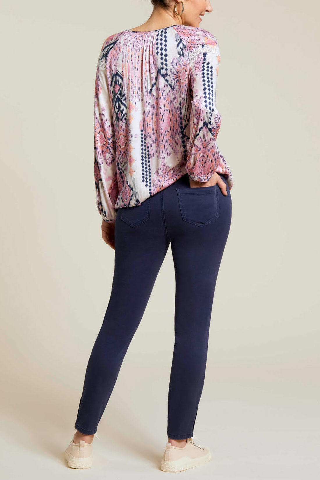 Pull On Ankle Pant With Snaps At Hem 1308O