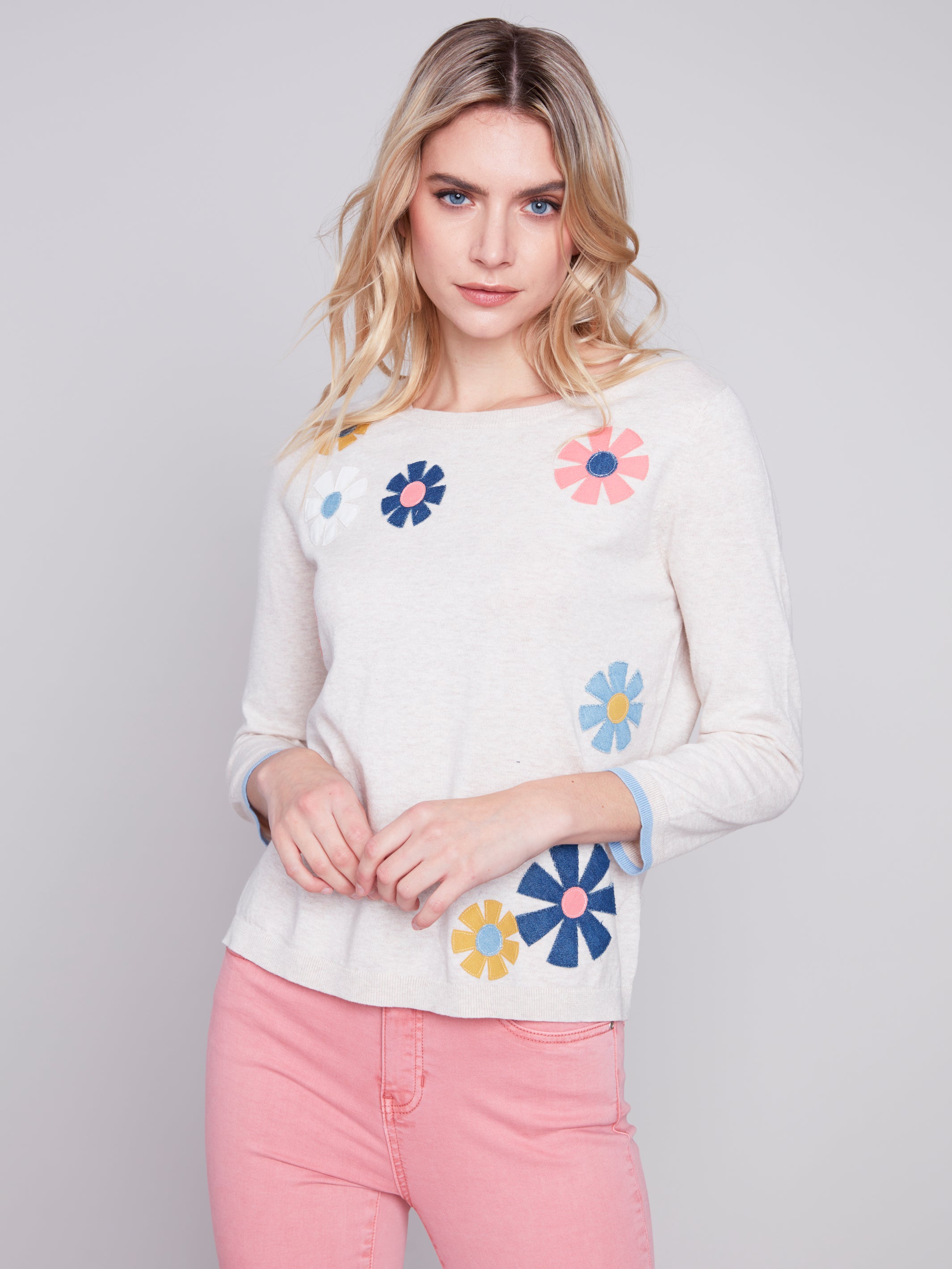 3/4 Sleeve Sweater With Daisies C2501R-261B