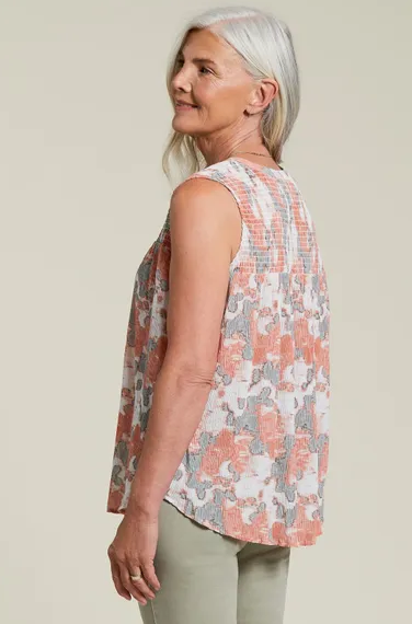 Sleeveless Smocked Blouse 4940O
