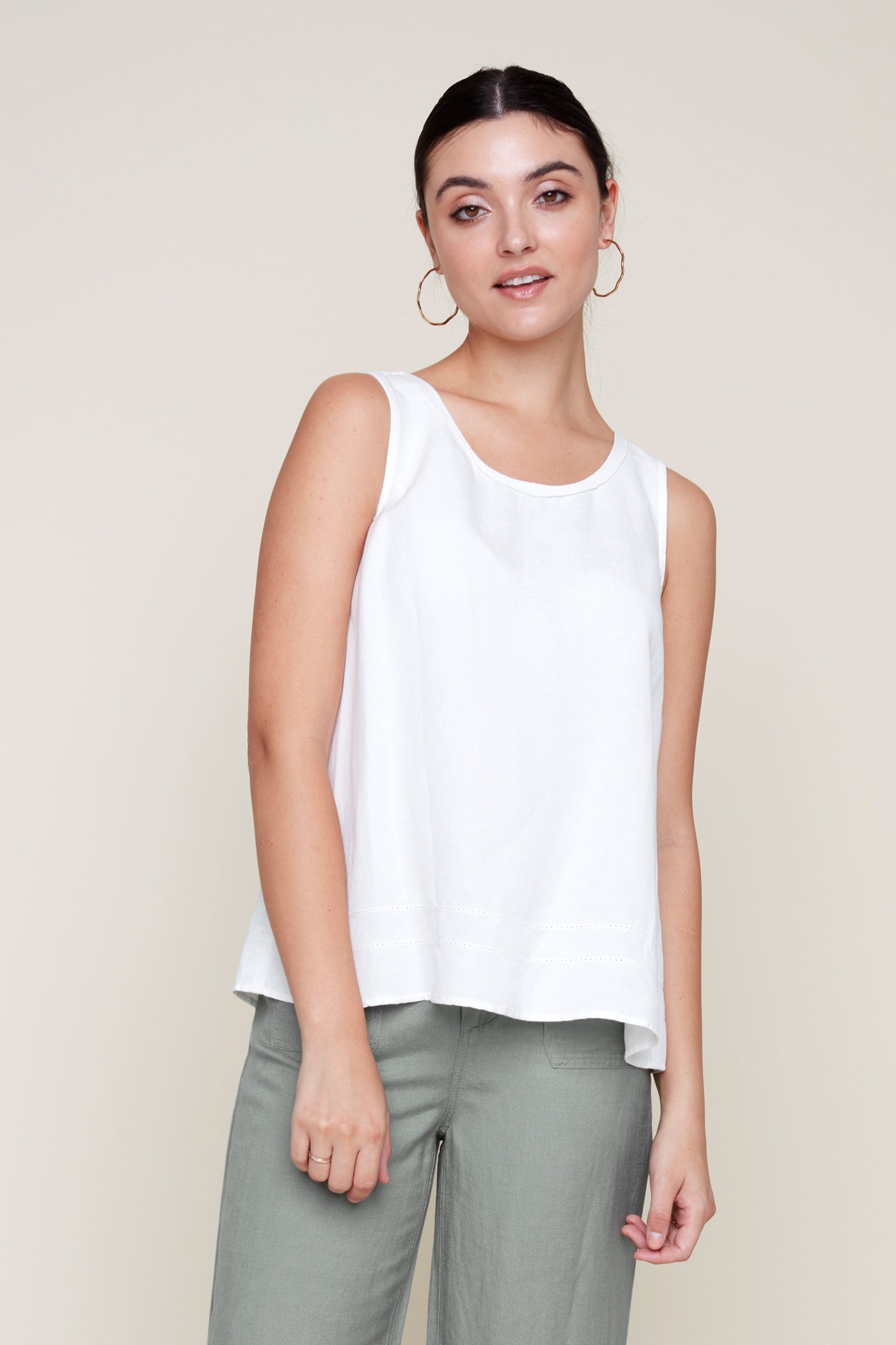 Sleeveless Linen Blouse R5090 E2151