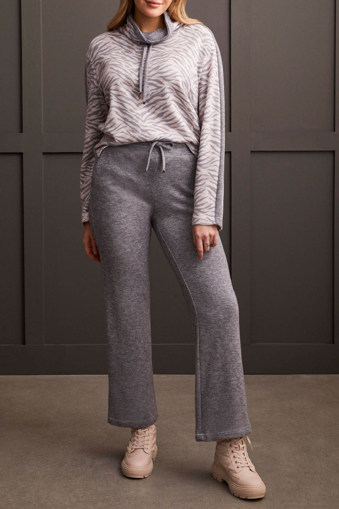 Pull On Pant With Pockets 1895O-8010