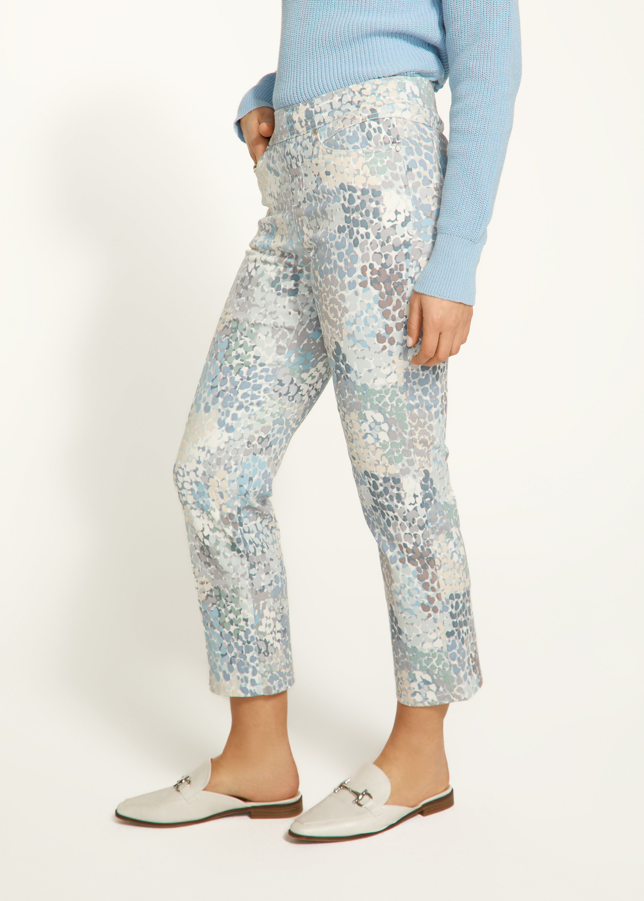 Pull On Straight Crop 2482837