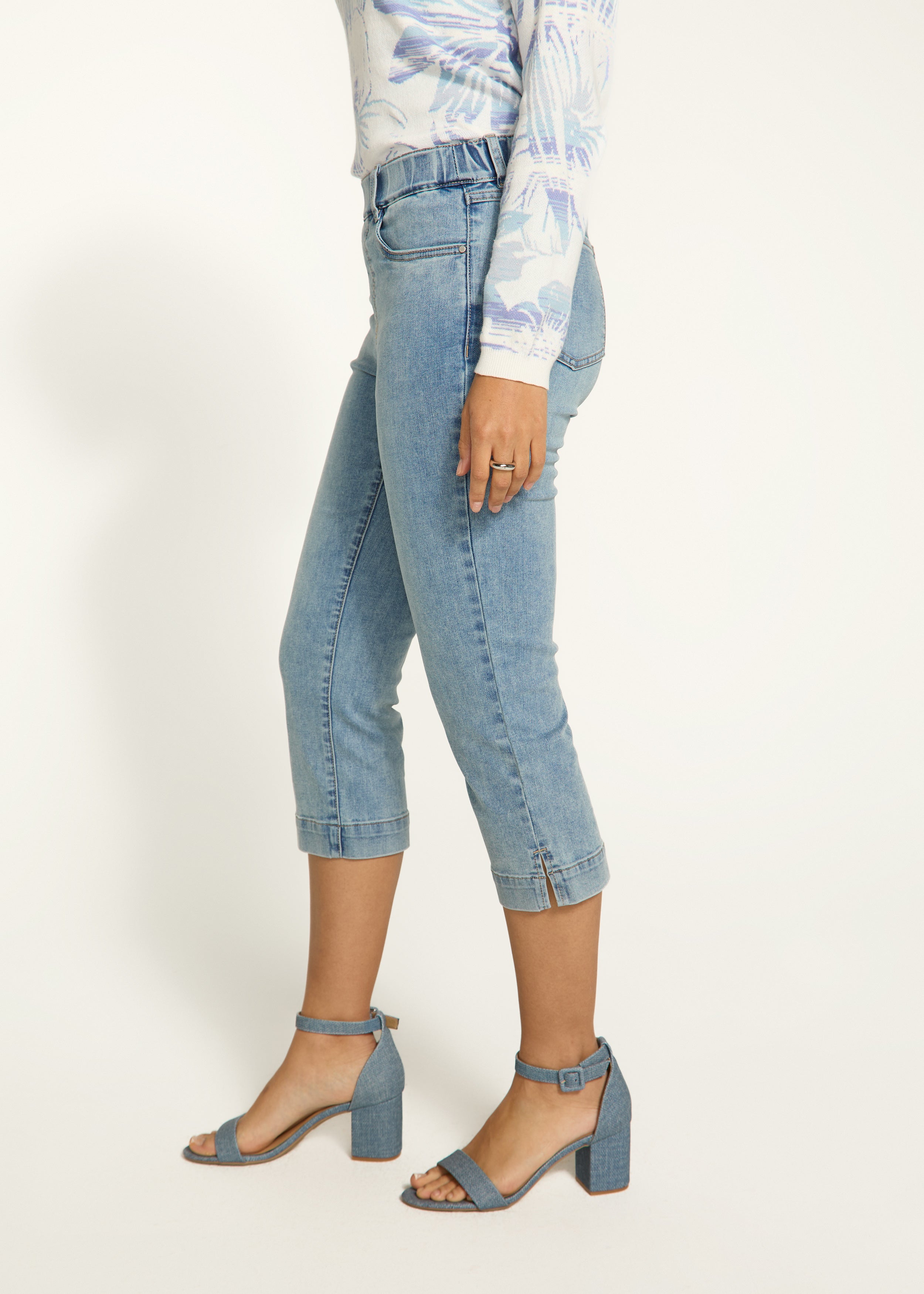 Pull On Capri 2289669