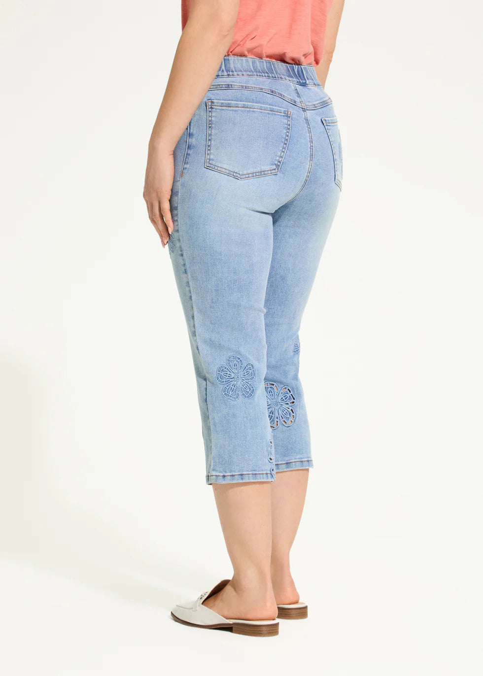 Pull On Capri 2520669
