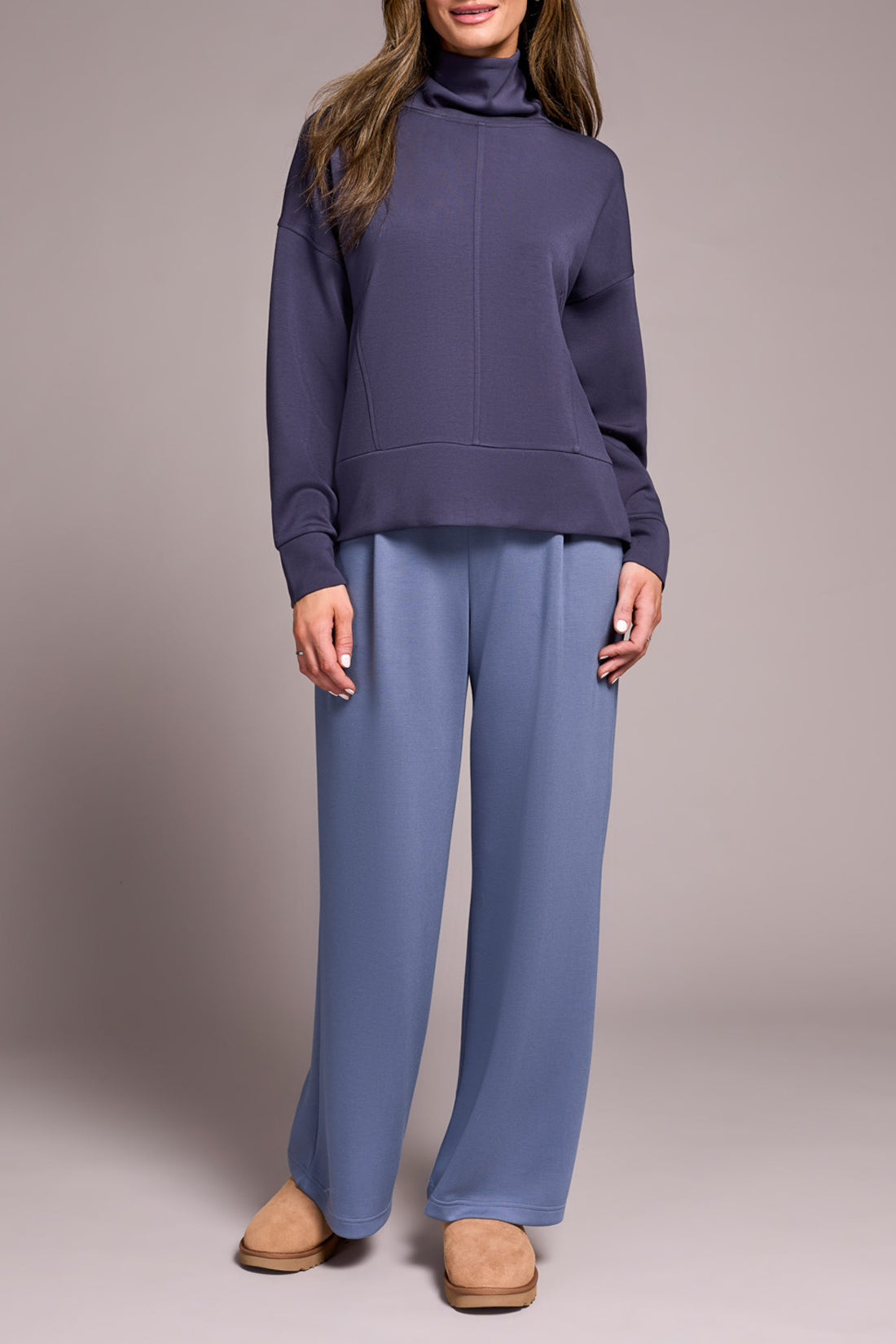 Funnel Neck Top 2275O/3390