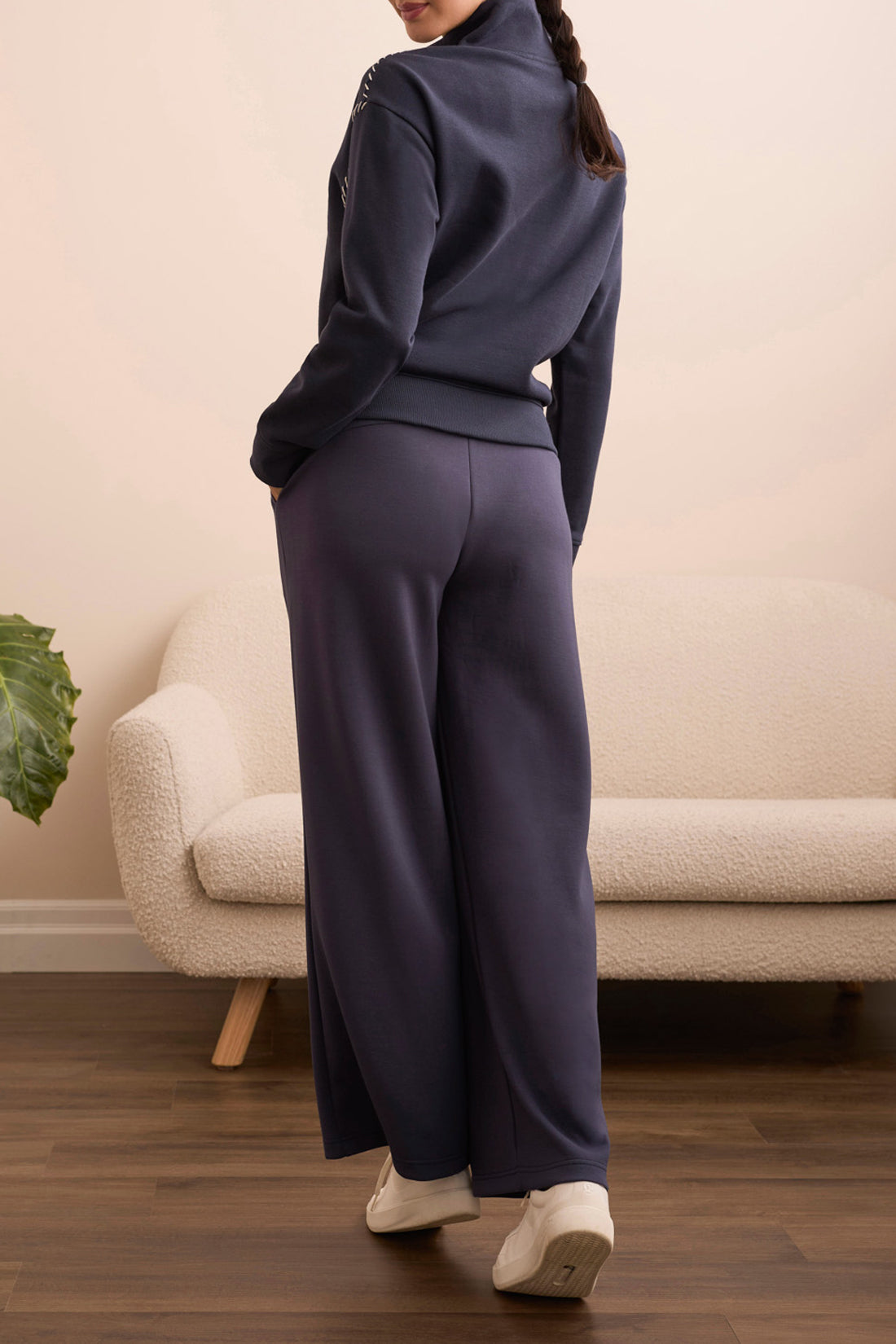 Funnel Neck Top W Stitching 2339O/8327