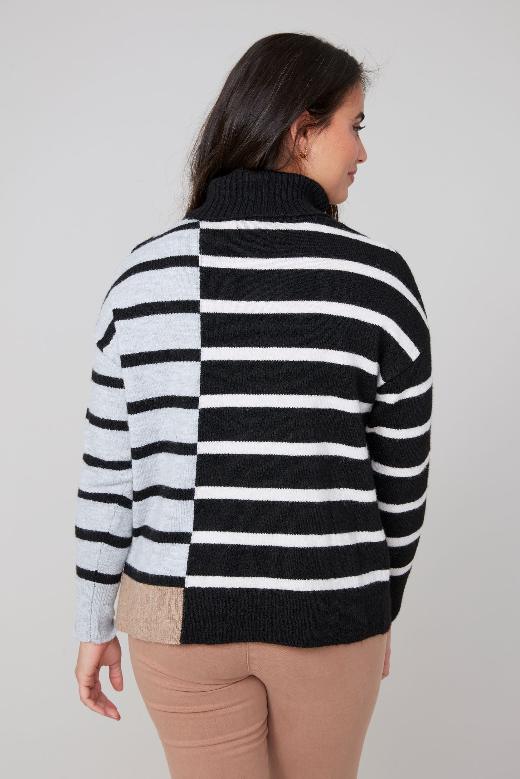 Knit Sweater R69475