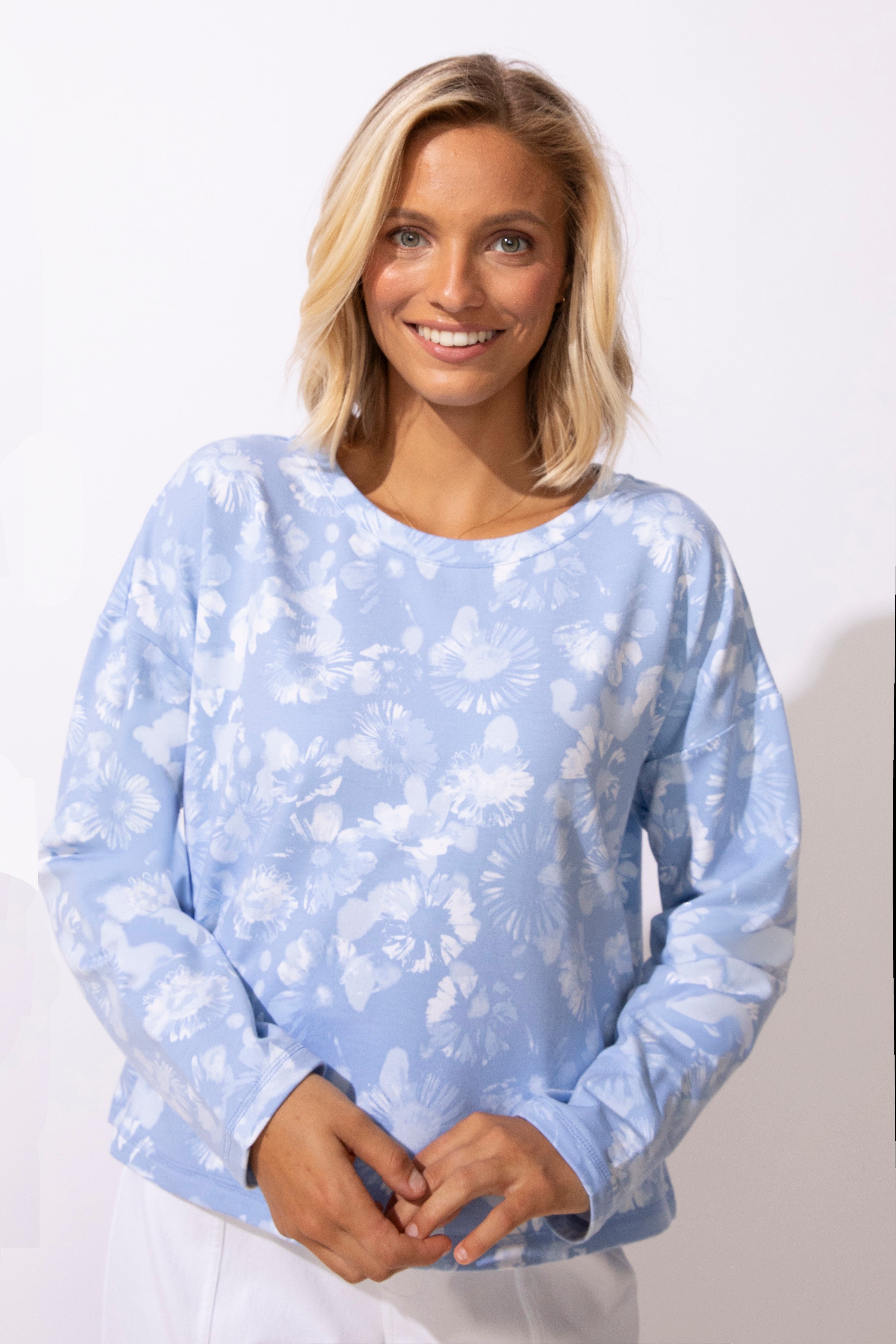 Allover Print Pullover E30234