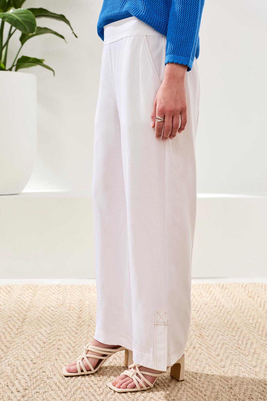 Pull On Linen Pant With Contrast Stitch 3029O-8371