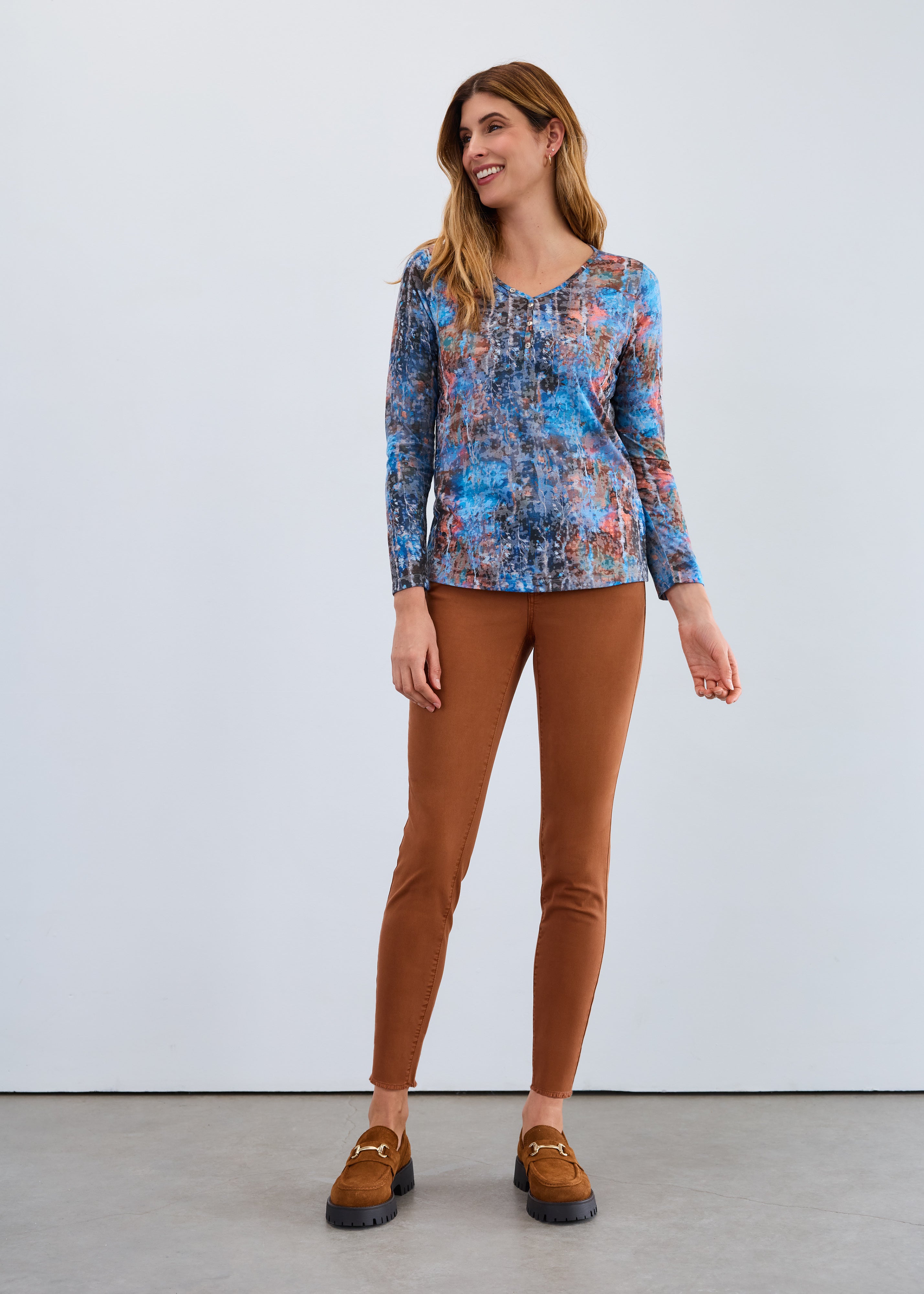 Long Sleeve V-Neck Top 3390844