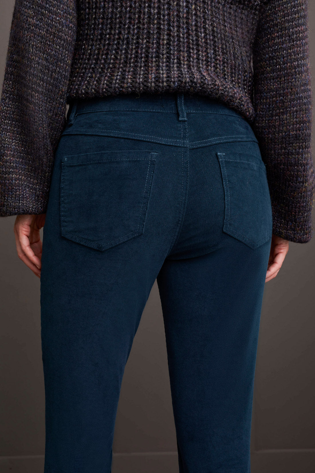 Audrey Pull On Cord 5580O/4989