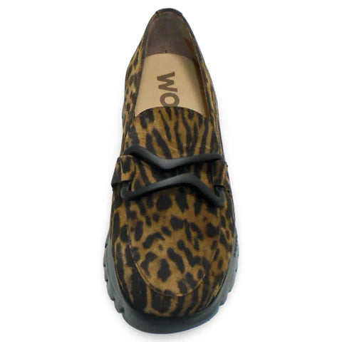 A2490 Animal Print Wedge