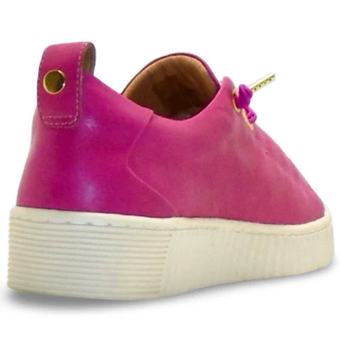 Jool Sneaker