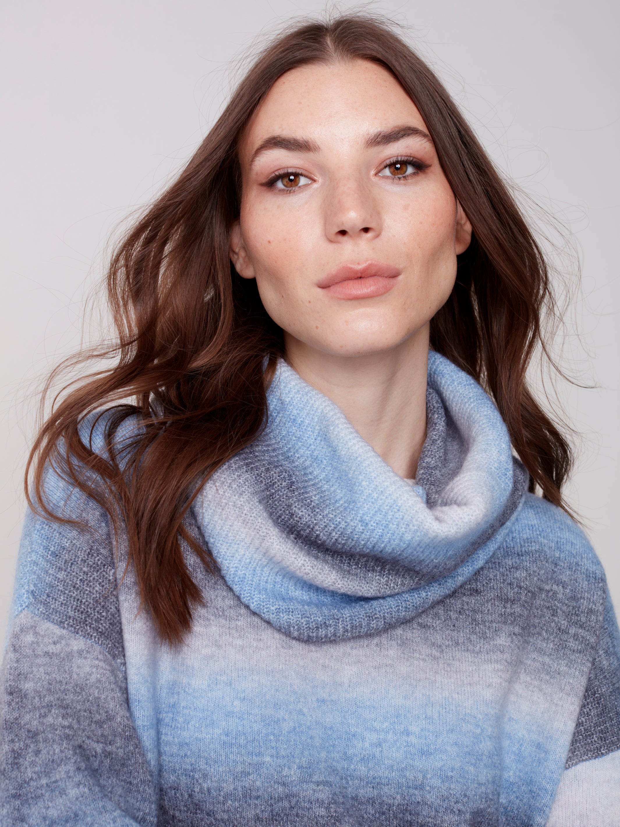 Sweater With Detachable Scarf C2420O/605B