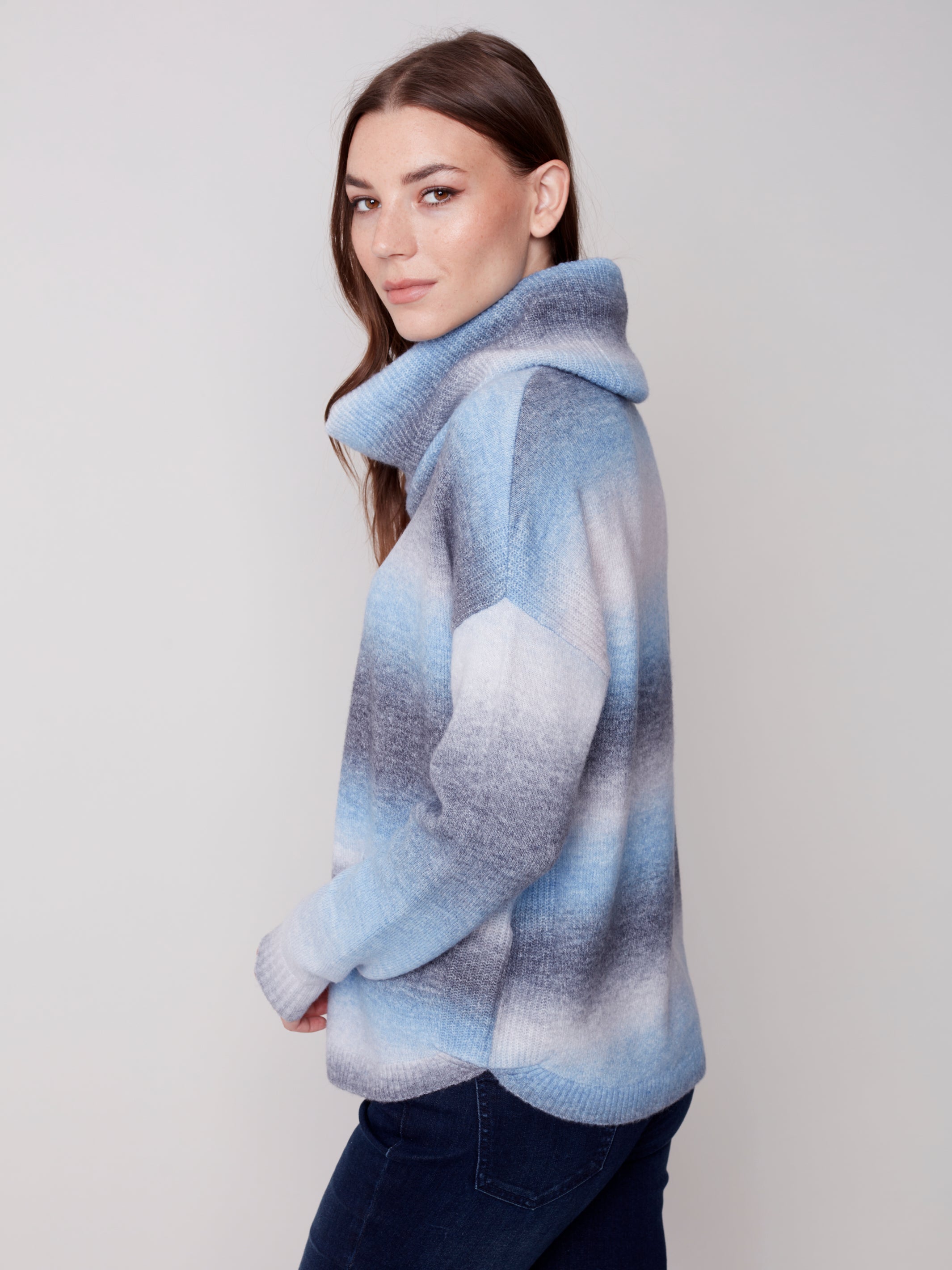 Sweater With Detachable Scarf C2420O/605B