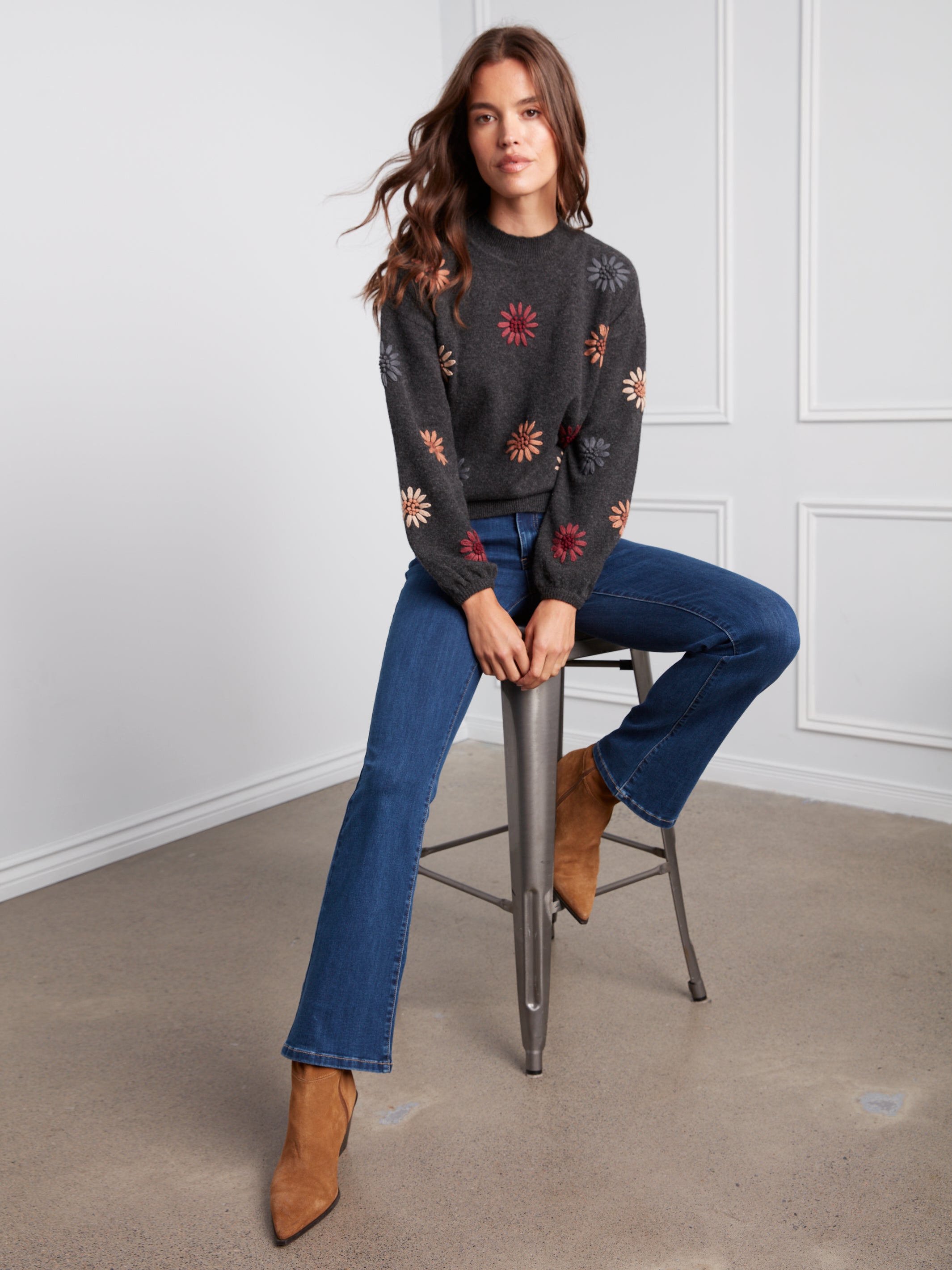 Mock Neck Embroidered Sweater C2689E/433C
