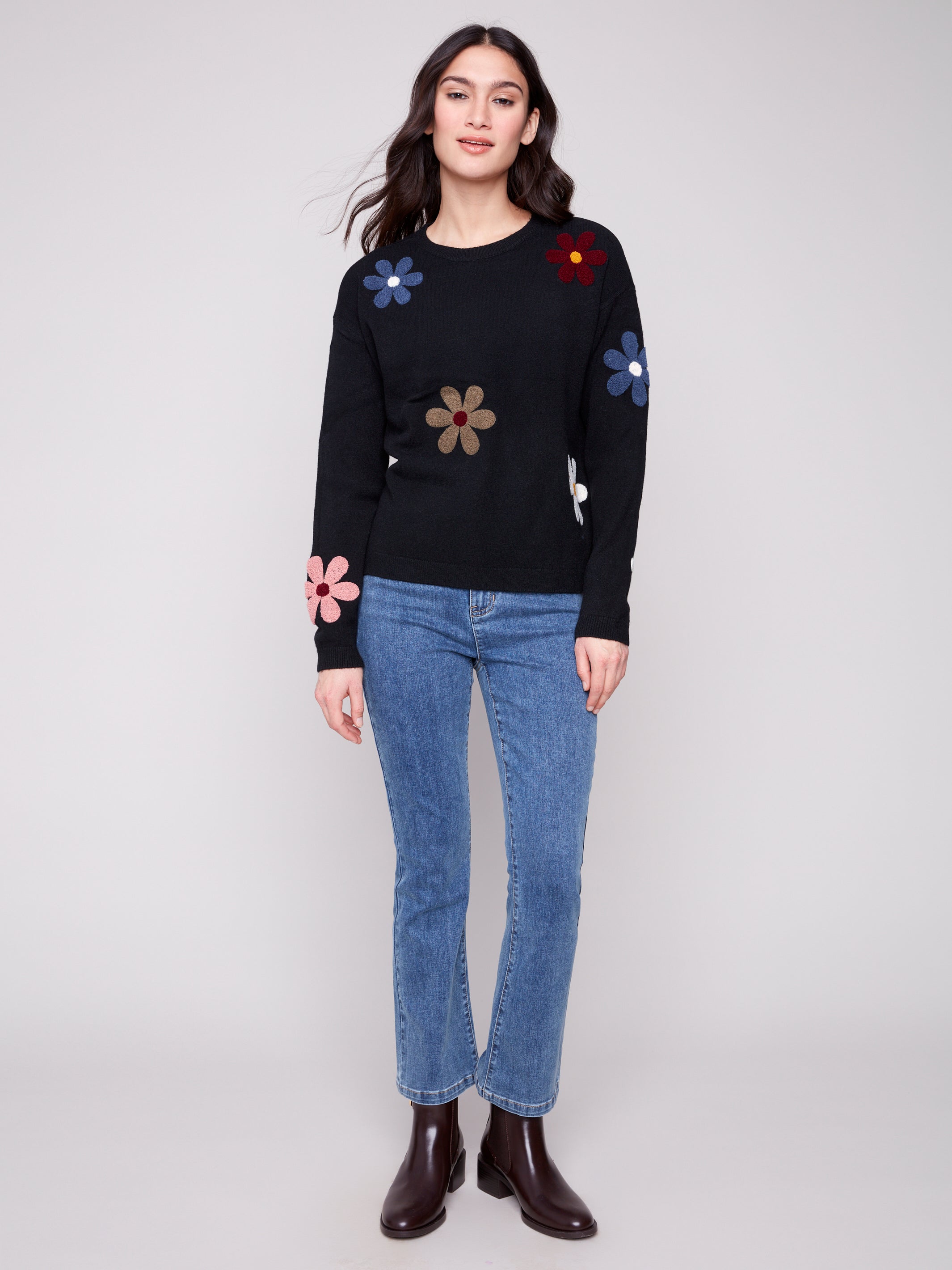 Super Plush Sweater With Boucle Flowers C2829/736A