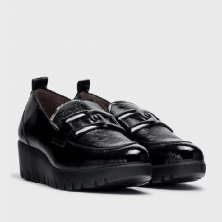 C-33303 Black Patent Wedge