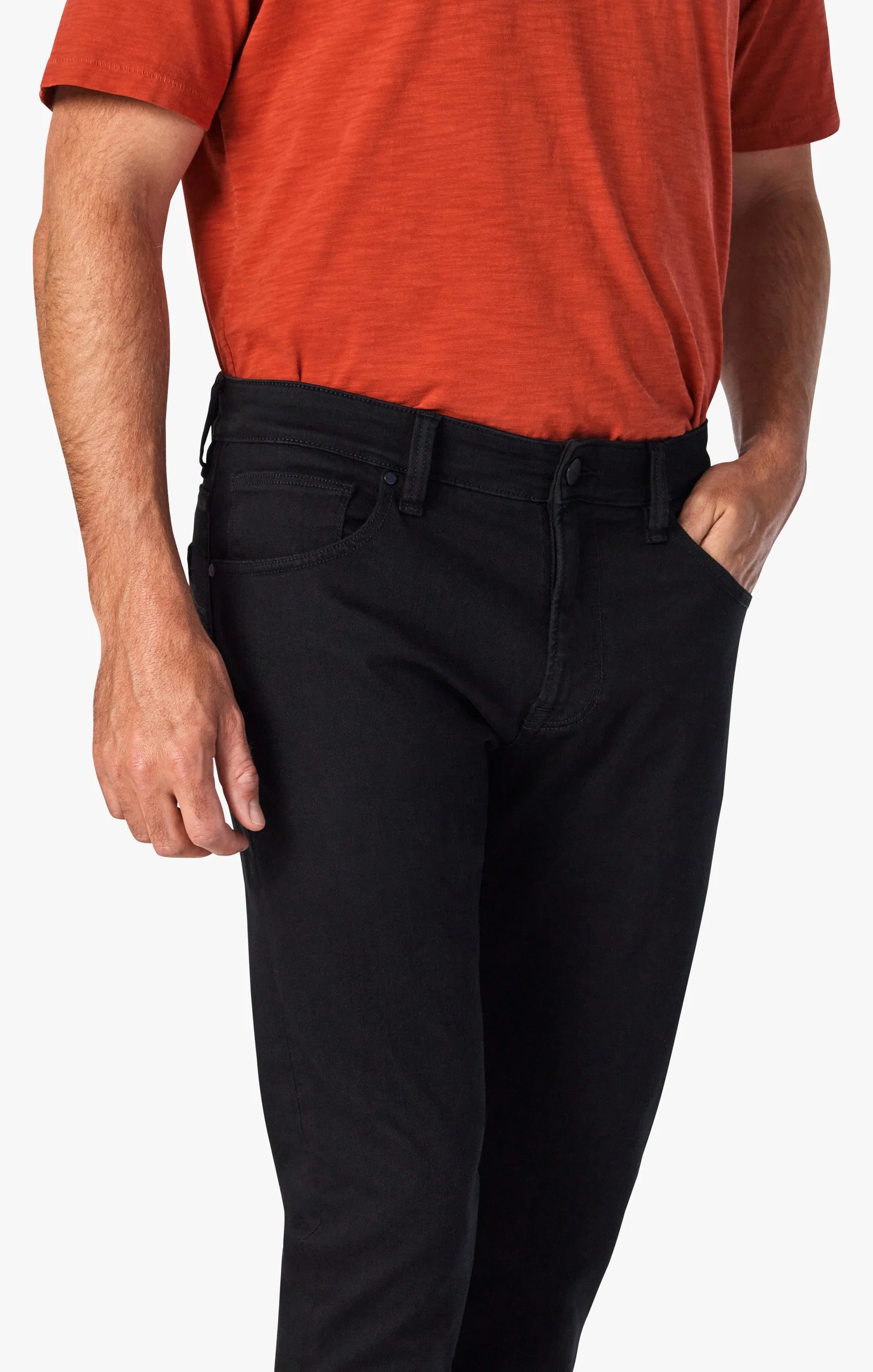 Courage Straight Leg Jeans In Black Urban 31081787