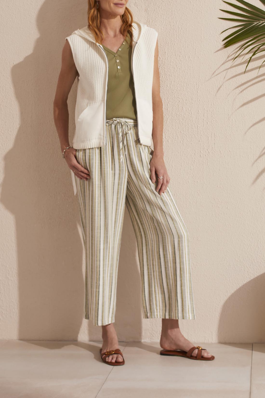 Pull On Flowy Crop Pant With Drawcord 7704O-4400