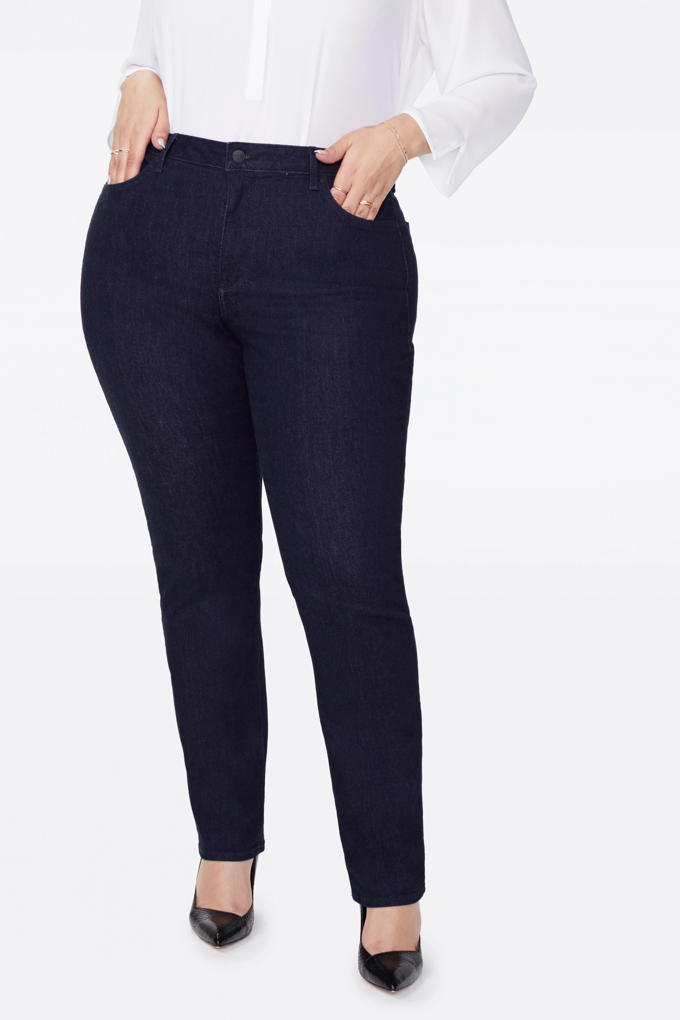 Sheri Slim Jeans In Plus Size